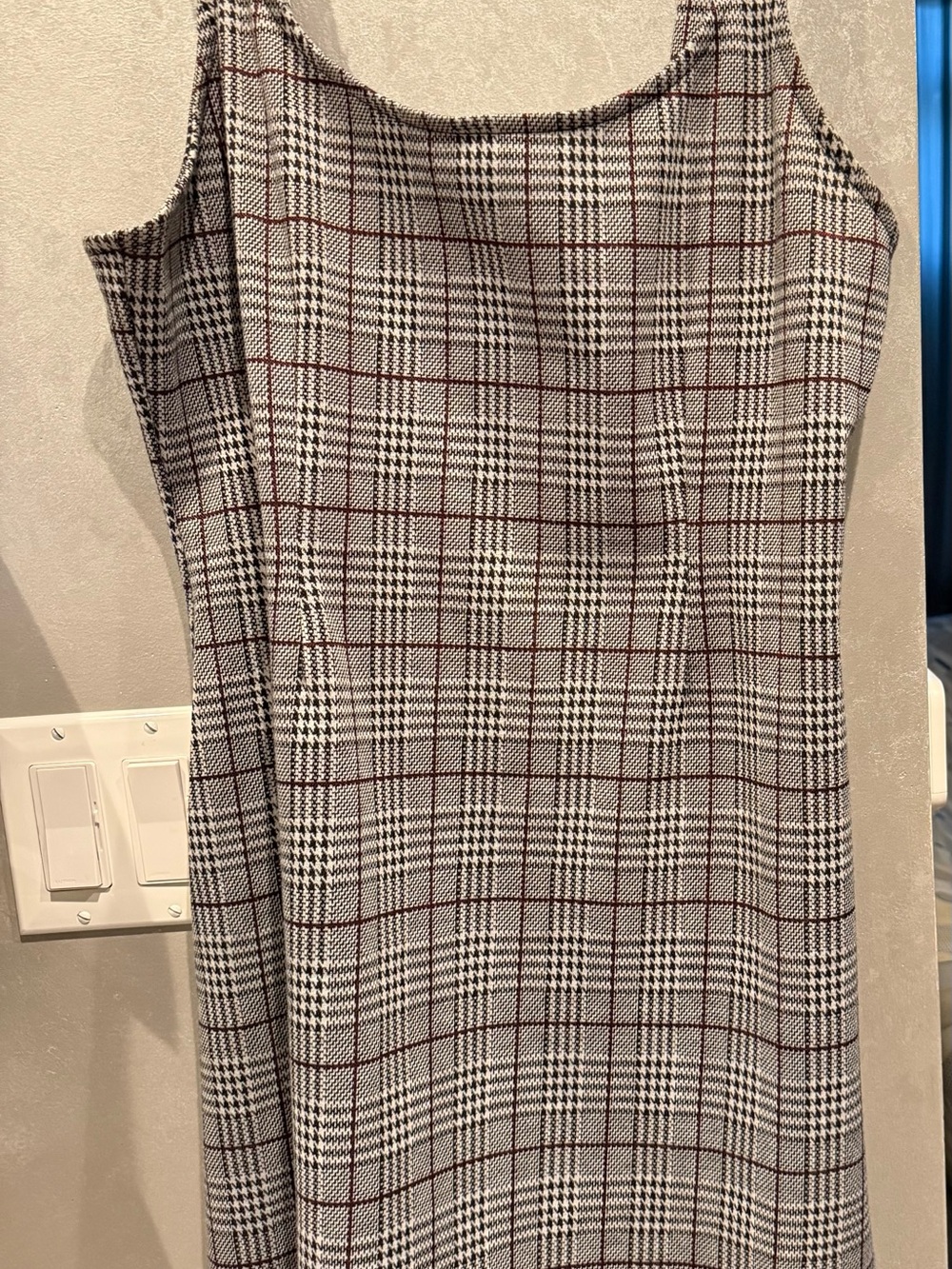 Forever 21 Black, White & Burgundy Plaid Sleeveless Shift Dress